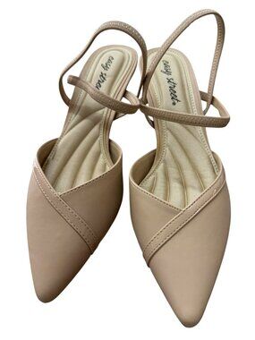 Easy Street Beige Kitten Heel Slingback Shoes 7.5W